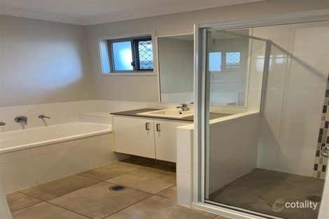Property photo of 1 Hillsborough Place Pimpama QLD 4209