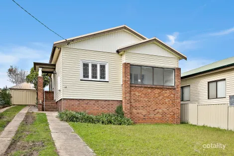 Property photo of 32 Third Avenue North Warrawong NSW 2502