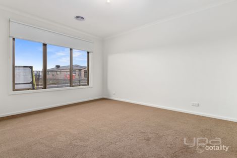 Property photo of 4 Pearce Way Weir Views VIC 3338
