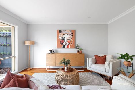 Property photo of 8 Winterhill Link Bundoora VIC 3083