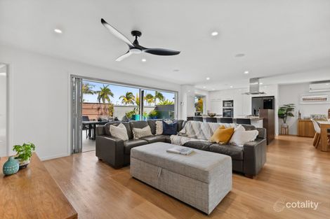 Property photo of 62 Palm Drive Mooloolaba QLD 4557