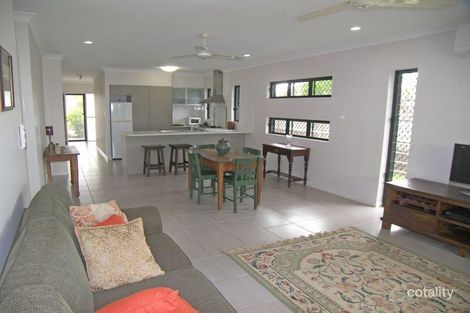 Property photo of 17 Flagstone Terrace Smithfield QLD 4878