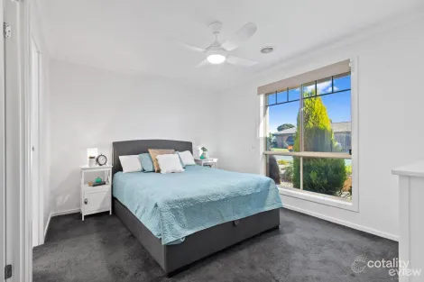 Property photo of 5 Triumph Way Skye VIC 3977