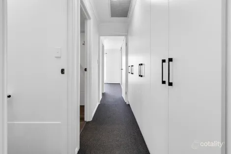 Property photo of 20 Broadwater Place Blakeview SA 5114