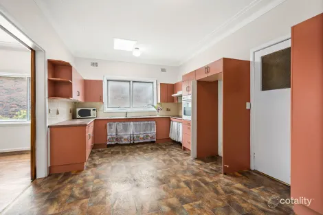 Property photo of 17 Perth Road Port Kembla NSW 2505
