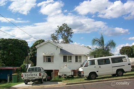 15 Williams St E, Woodend, QLD 4305