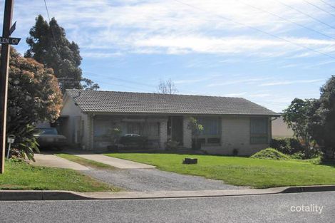 8 Glen Cres, Vista, SA 5091