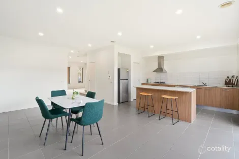 Property photo of 28 Broadbeach Circuit Point Cook VIC 3030