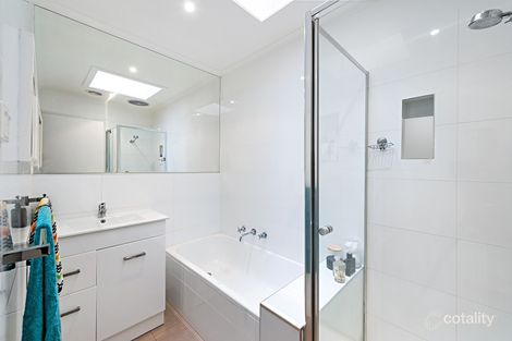 Property photo of 12/16-20 Laurence Avenue Airport West VIC 3042