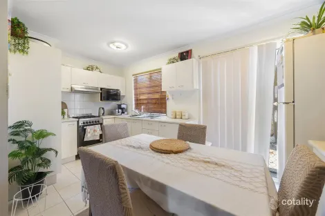 Property photo of 40 Nicklin Way Parrearra QLD 4575