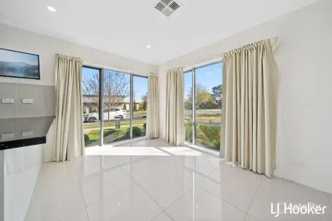 Property photo of 22 Hugh Gilchrist Street Casey ACT 2913