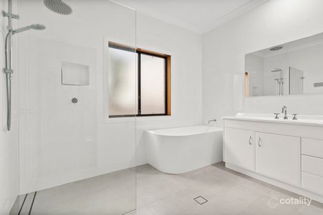 Property photo of 18 Kembla Street Balgownie NSW 2519