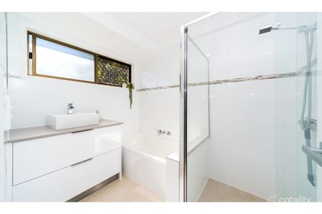 Property photo of 28 Constellation Crescent Mudgeeraba QLD 4213