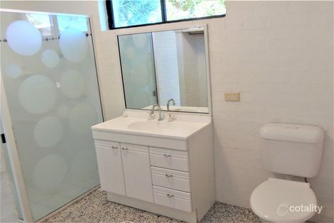 Property photo of 8 Berrimbillah Court Ocean Shores NSW 2483
