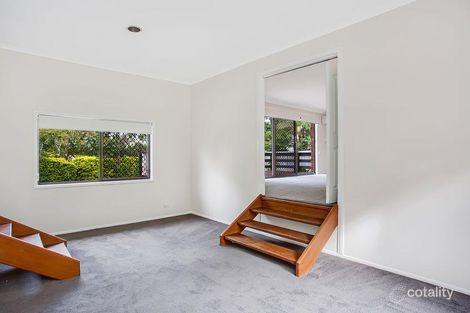 Property photo of 119 Explorers Way Highland Park QLD 4211