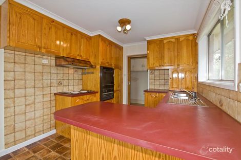 Property photo of 18 Pindari Crescent Karabar NSW 2620