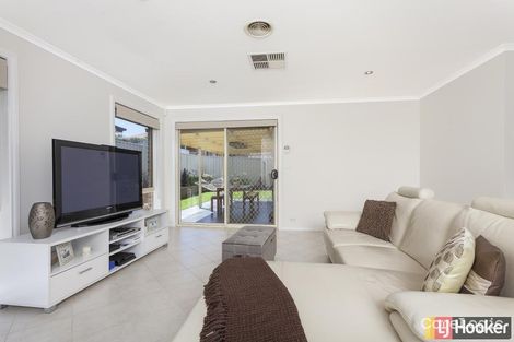 Property photo of 3 Stonehaven Circuit Queanbeyan East NSW 2620