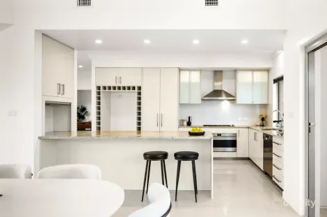 Property photo of 6 Paringa Close Middle Ridge QLD 4350