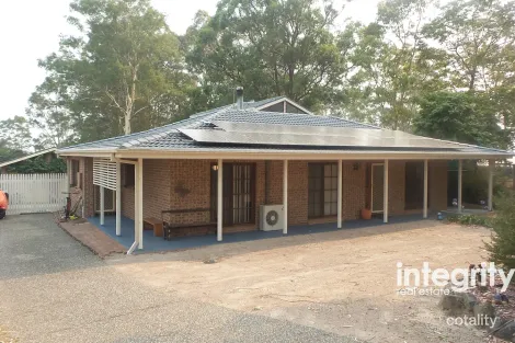 8 Kalinga St, Cambewarra Village, NSW 2540