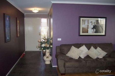 Property photo of 3 Crouch Court Roxburgh Park VIC 3064