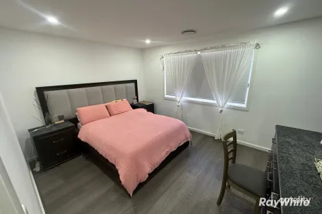 Property photo of 98B Cranbourne Street Riverstone NSW 2765