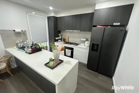 Property photo of 98B Cranbourne Street Riverstone NSW 2765