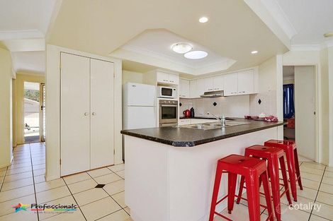 Property photo of 2 Coolgardie Court Arana Hills QLD 4054