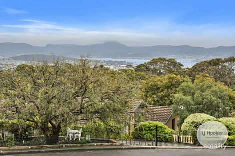 Property photo of 14 Lachlan Drive Mount Nelson TAS 7007