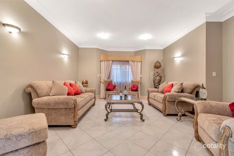 Property photo of 32 Lindeman Crescent Green Valley NSW 2168