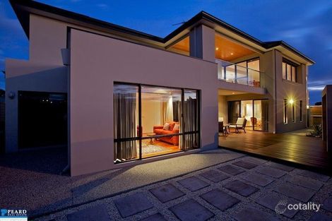 Property photo of 18 Clearwater Place Hillarys WA 6025