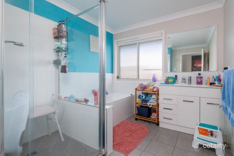 Property photo of 14 Dawson Avenue Thabeban QLD 4670