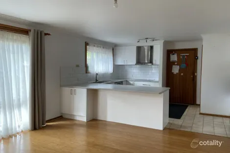 Property photo of 2/20 Bates Avenue Korumburra VIC 3950