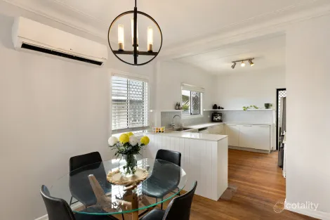 Property photo of 1494A Creek Road Carina QLD 4152