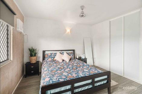 Property photo of 5/15 Pacific Drive Blacks Beach QLD 4740