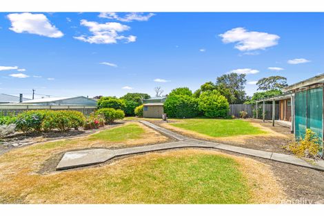 Property photo of 5 Christina Avenue Sale VIC 3850
