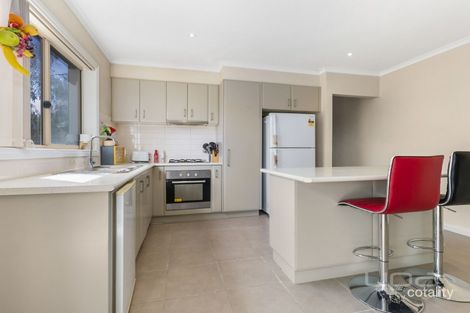 Property photo of 2/3 Austin Place Melton South VIC 3338