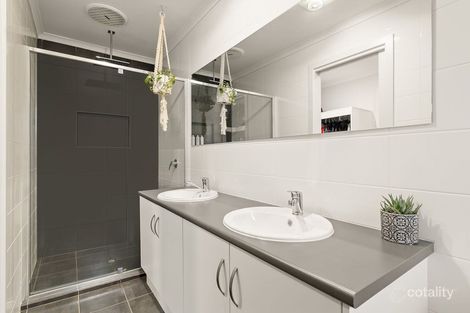 Property photo of 17 Louis Court Paralowie SA 5108