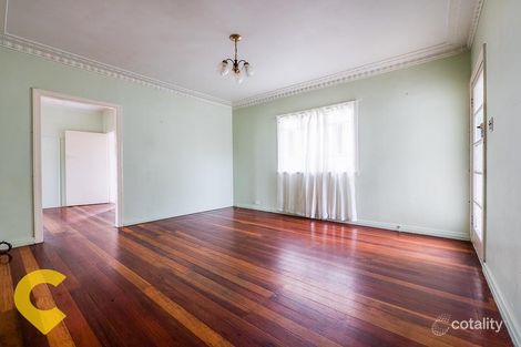 19 Wayland St, Stafford, QLD 4053
