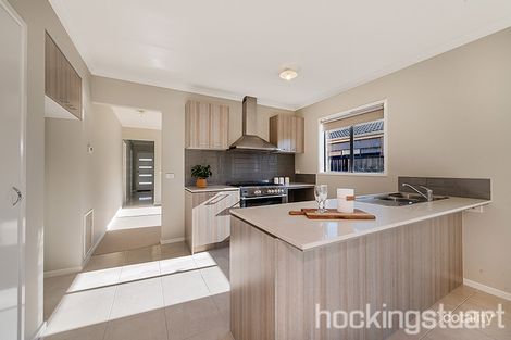 Property photo of 82 Mackillop Way Clyde North VIC 3978