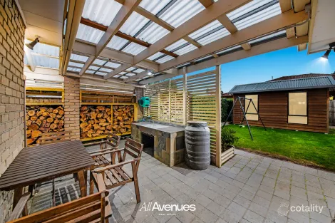 Property photo of 31 Duff Street Cranbourne VIC 3977