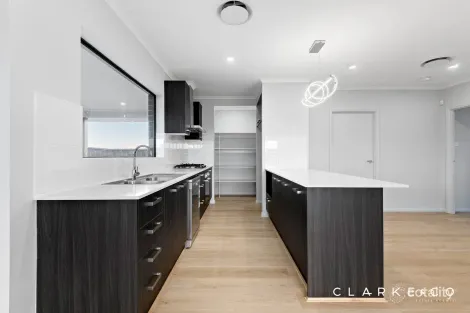 Property photo of 41 Springfield Drive Lochinvar NSW 2321