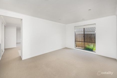 Property photo of 46 Mac Knight Wynd Doreen VIC 3754