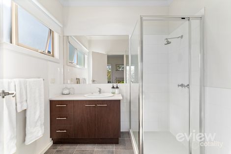 Property photo of 37 Almond Close Werribee VIC 3030