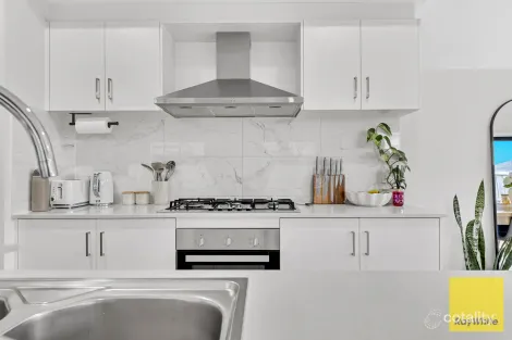 Property photo of 79 Brightvale Boulevard Wyndham Vale VIC 3024