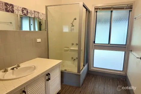 Property photo of 52 Albert Street Alexandra VIC 3714