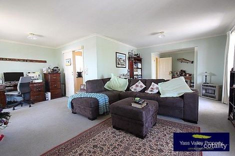 Property photo of 59 Yeo Crescent Yass NSW 2582