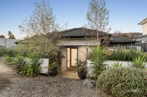 Property photo of 48 Grammar Parade Wantirna VIC 3152