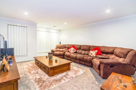 Property photo of 3 Saltram Court Cranbourne East VIC 3977