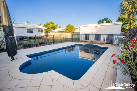 Property photo of 26 Brett Avenue Healy QLD 4825