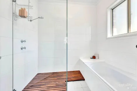 Property photo of 30 Yoolarai Crescent Nelson Bay NSW 2315